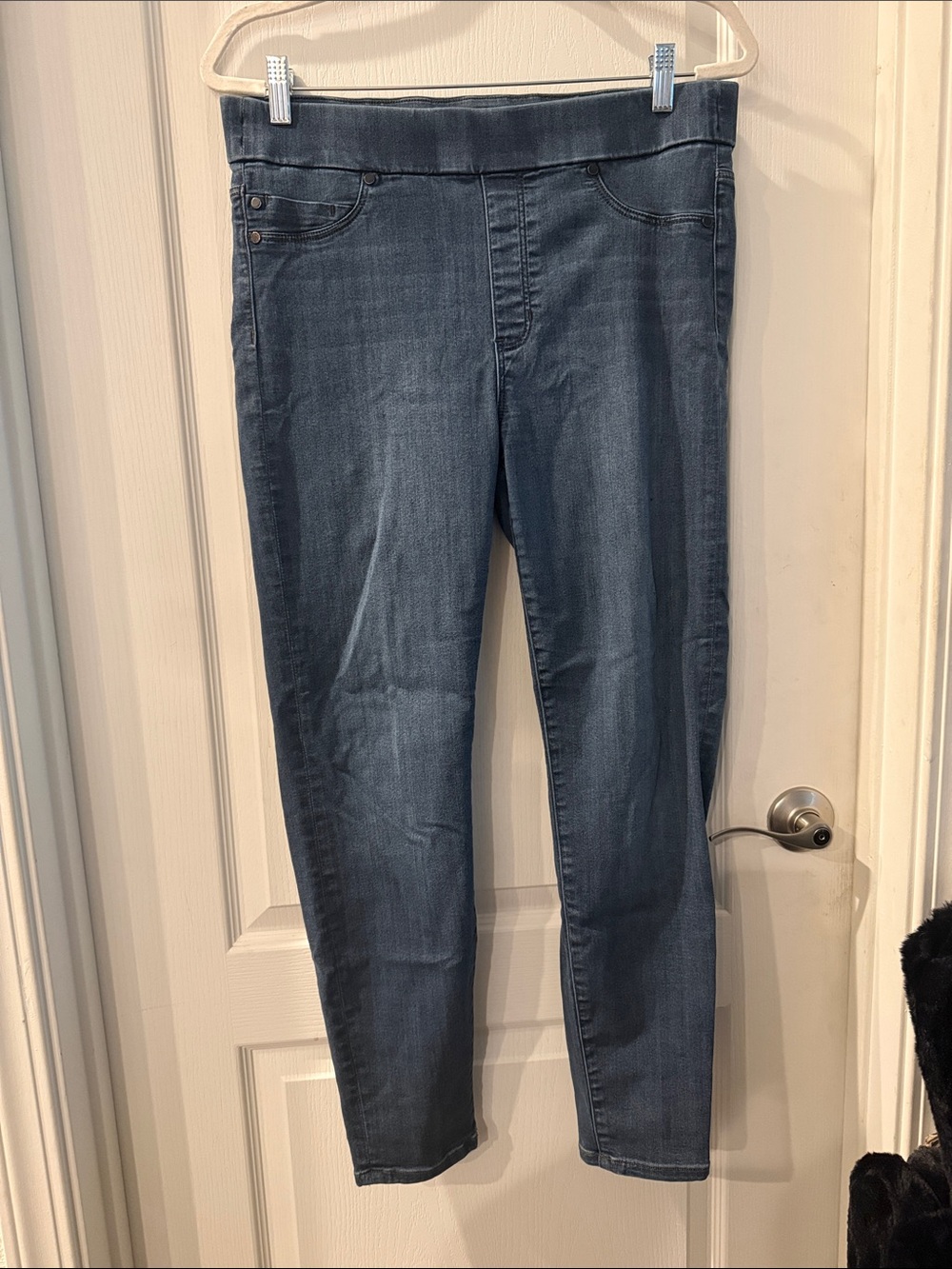 Liverpool Mid/Dark Blue Pull-On Stretch Jeggings